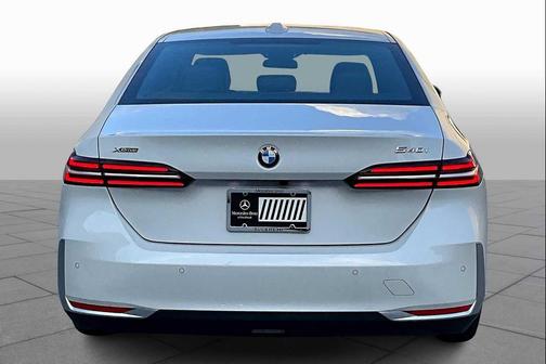 2025 BMW 540 i xDrive