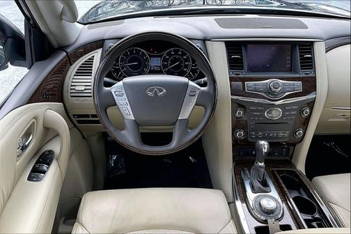 2017 INFINITI QX80 Base