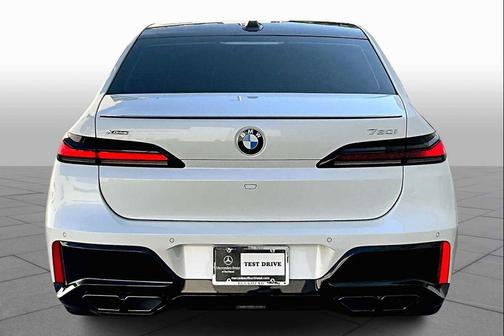 2025 BMW 760 i xDrive