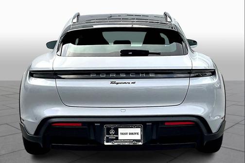 2022 Porsche Taycan 4