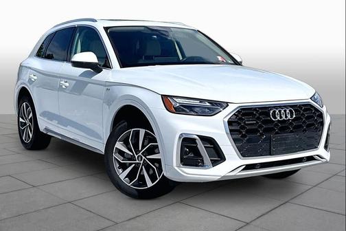 Glacier White Metallic 2024 Audi Q5 45 S line Premium