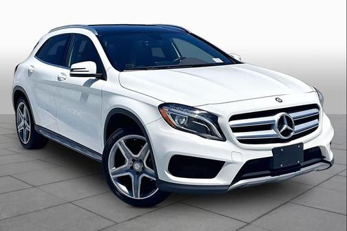 Cirrus White 2015 Mercedes-Benz GLA-Class 4MATIC