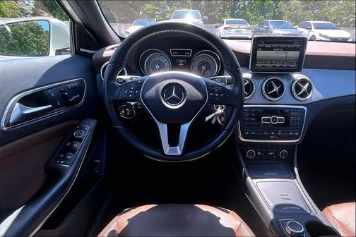 Cirrus White 2015 Mercedes-Benz GLA-Class 4MATIC