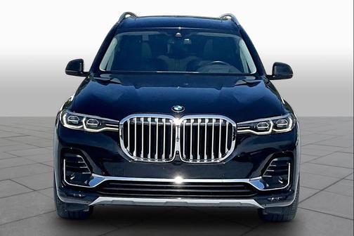 Black Sapphire Metallic 2022 BMW X7 xDrive40i