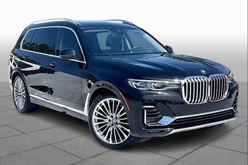 Black Sapphire Metallic 2022 BMW X7 xDrive40i
