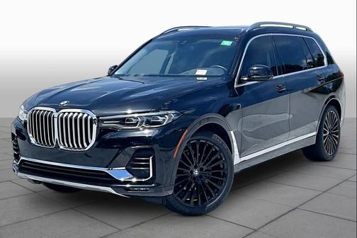 Black Sapphire Metallic 2022 BMW X7 xDrive40i