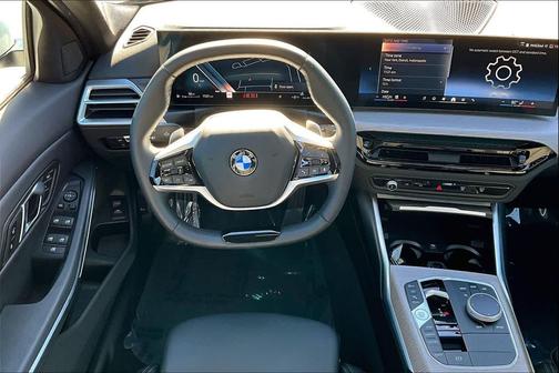 2025 BMW 330 xDrive