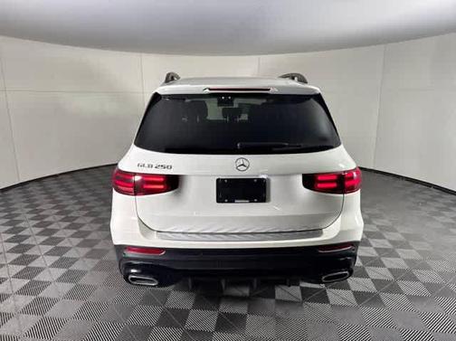 2025 Mercedes-Benz GLB 250 Base