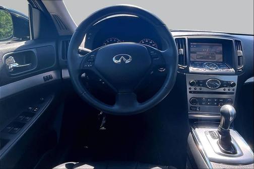 Moonlight White 2013 INFINITI G37 Journey