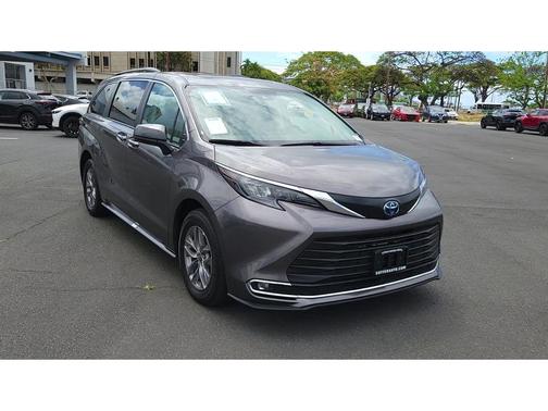 2024 Toyota Sienna XLE