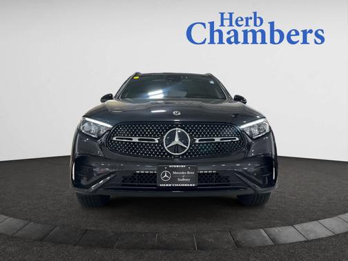 2025 Mercedes-Benz GLC 300 