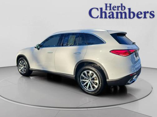 2026 Mercedes-Benz GLC 300 