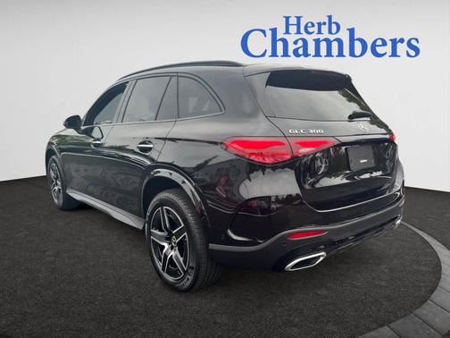 2025 Mercedes-Benz GLC 300 4MATIC