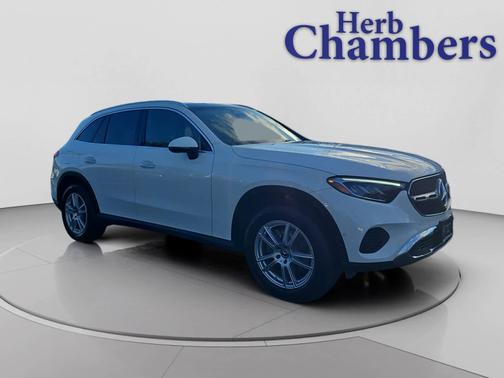 2025 Mercedes-Benz GLC 300 4MATIC