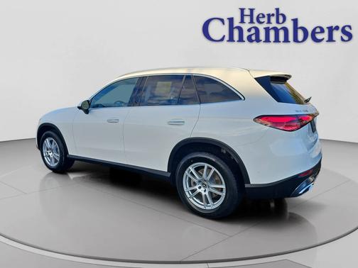 2025 Mercedes-Benz GLC 300 4MATIC