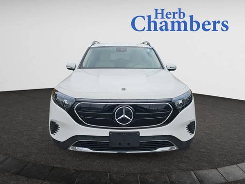 2023 Mercedes-Benz EQB 300 