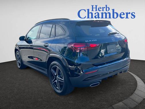 2025 Mercedes-Benz GLA 250 4MATIC