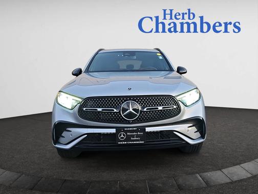 2025 Mercedes-Benz GLC 300 4MATIC