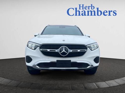 2025 Mercedes-Benz GLC 300 4MATIC