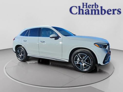 2025 Mercedes-Benz GLC 300 