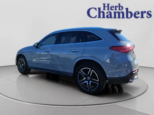 2025 Mercedes-Benz GLC 300 