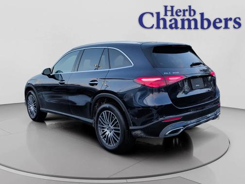 2024 Mercedes-Benz GLC 300 