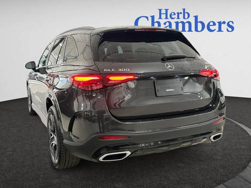 2025 Mercedes-Benz GLC 300 4MATIC