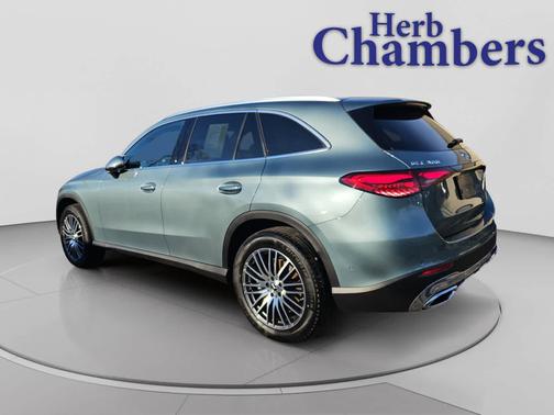 2025 Mercedes-Benz GLC 300 4MATIC