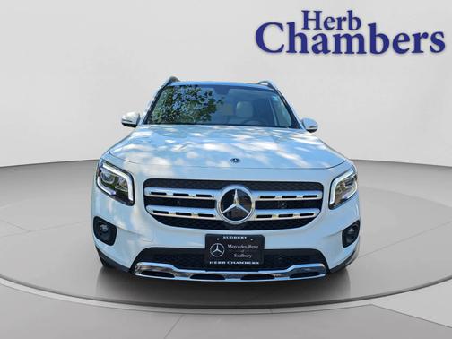 Polar White 2023 Mercedes-Benz GLB 250 4MATIC