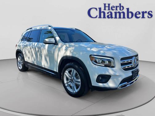 Polar White 2023 Mercedes-Benz GLB 250 4MATIC
