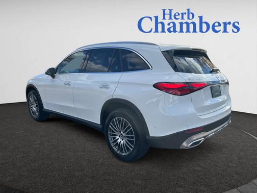 2025 Mercedes-Benz GLC 300 4MATIC