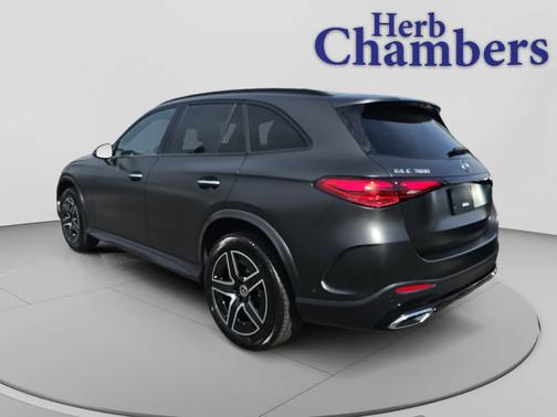 MANUFAKTUR exclusive graphite grey magno 2026 Mercedes-Benz GLC 300 4MATIC