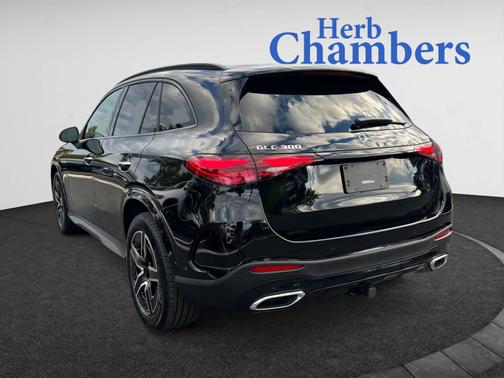 2025 Mercedes-Benz GLC 300 4MATIC