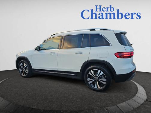 2025 Mercedes-Benz GLB 250 