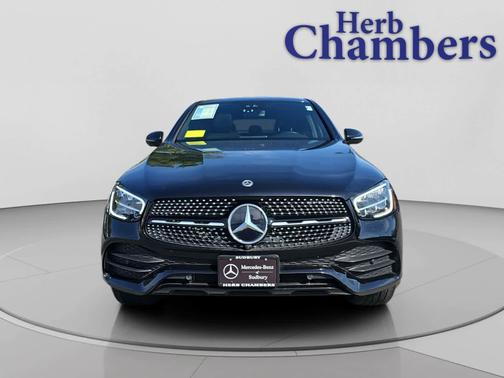Black 2022 Mercedes-Benz GLC 300
