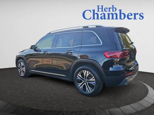 2025 Mercedes-Benz GLB 250 