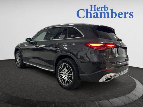 2025 Mercedes-Benz GLC 300 4MATIC