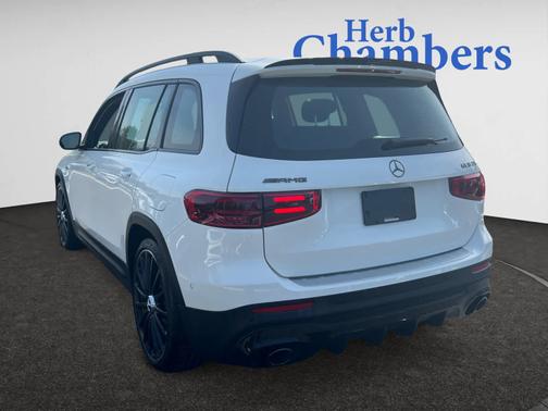 2025 Mercedes-Benz AMG GLB 35 