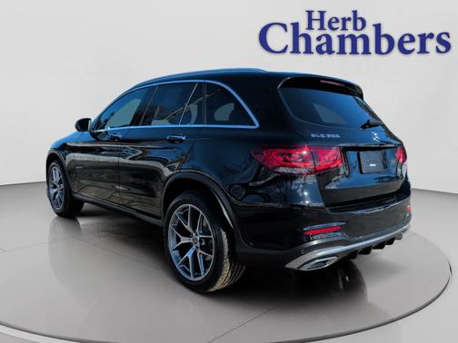 2021 Mercedes-Benz GLC 300 