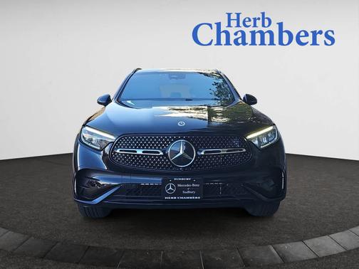 2025 Mercedes-Benz GLC 300 