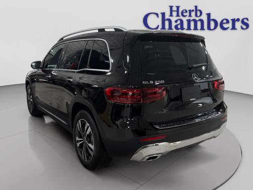 2025 Mercedes-Benz GLB 250 