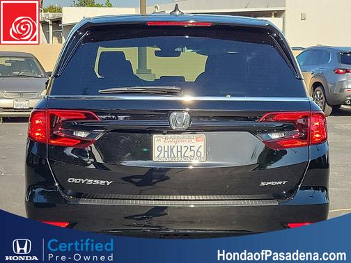Crystal Black Pearl 2023 Honda Odyssey