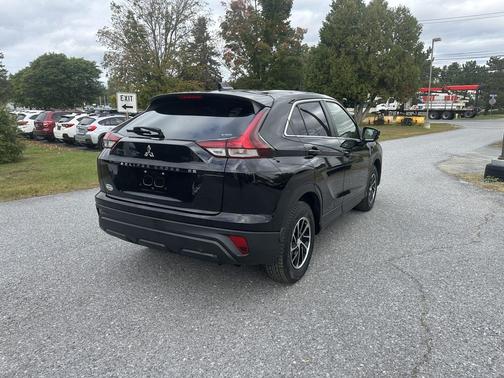 2022 Mitsubishi Eclipse Cross ES