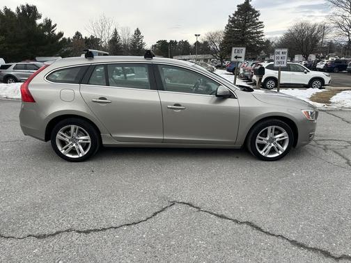 2015 Volvo V60 T5 Premier