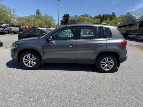 Gray 2016 Volkswagen Tiguan S