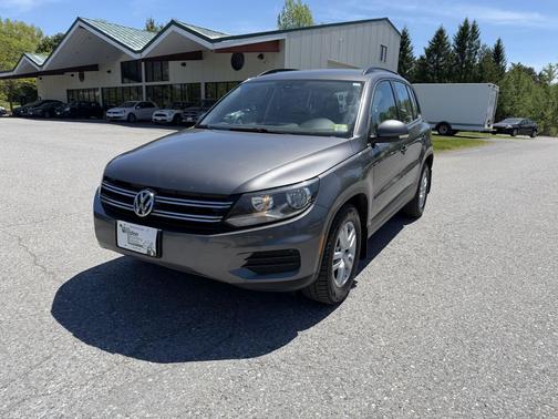 Gray 2016 Volkswagen Tiguan S
