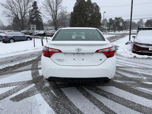 2016 Toyota Corolla S w/Special Edition Pkg