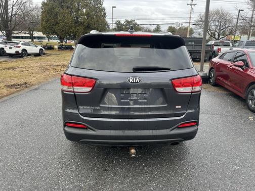 2016 Kia Sorento LX