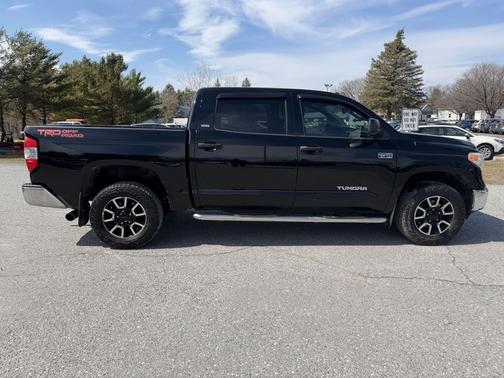 2015 Toyota Tundra SR5