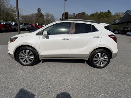 Summit White 2019 Buick Encore Preferred